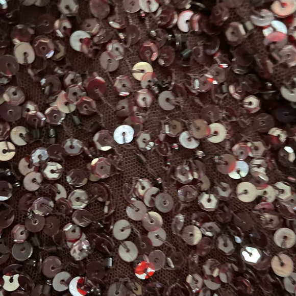 NWOT Mac Duggal Puff Shoulder Sequined Surplice Gown Mahogany Color Size 8 - Picture 10 of 10